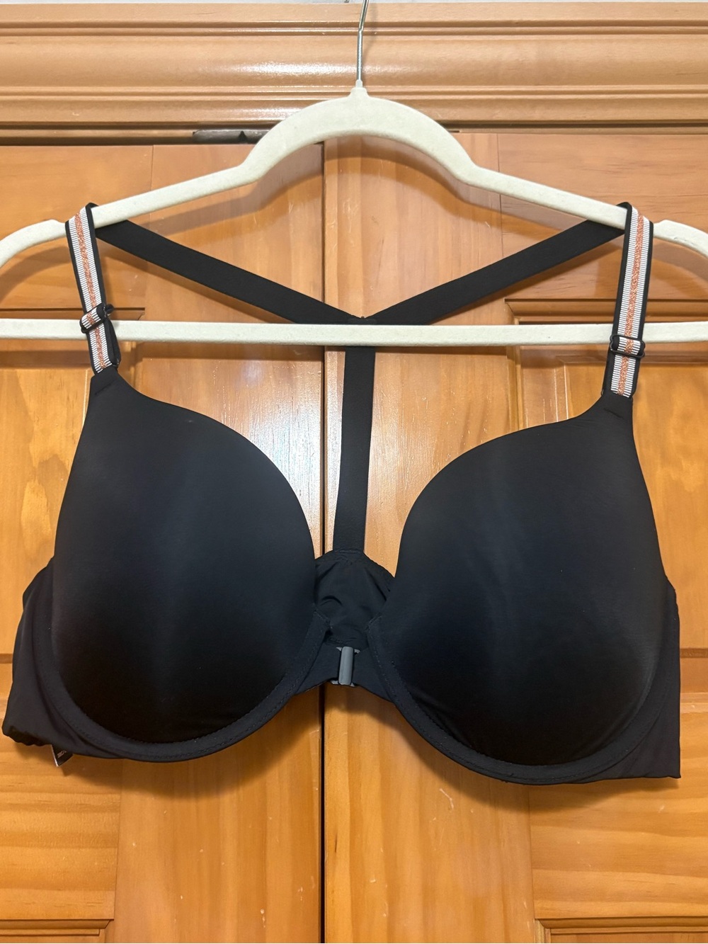 Victoria's Secret Black Front-Closure Push-Up Bra with Striped Straps 38C EUC